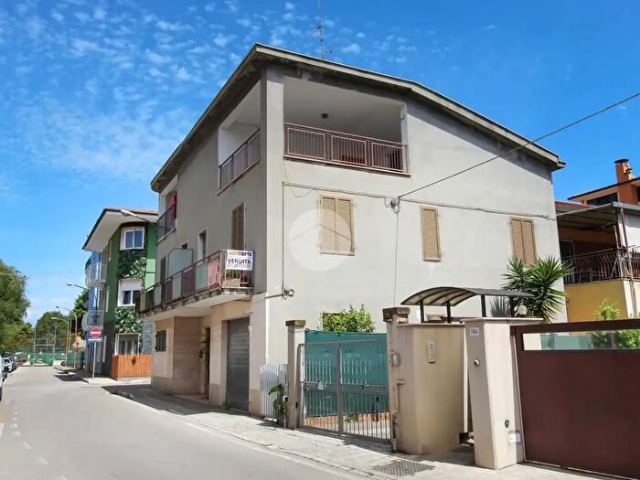 Casa con 5 locali in vendita in Via Carlo Rosselli, San Benedetto Del Tronto