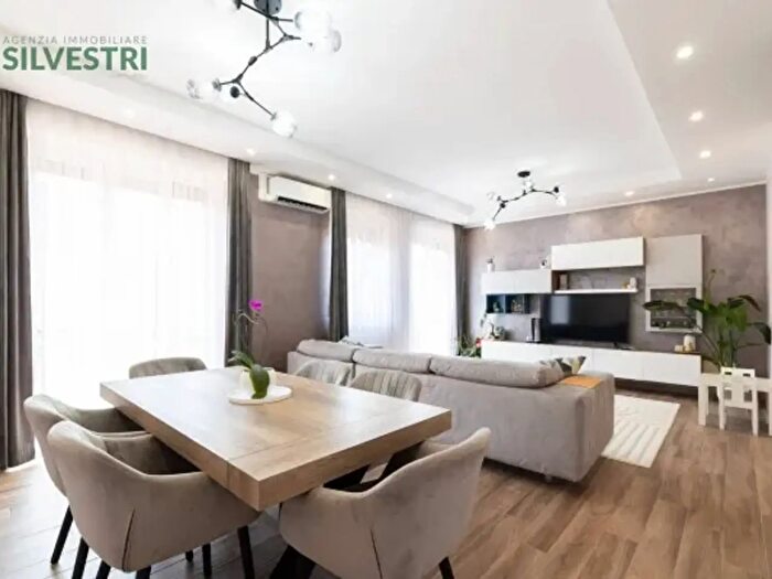Appartamento quadrilocale in vendita in Novara