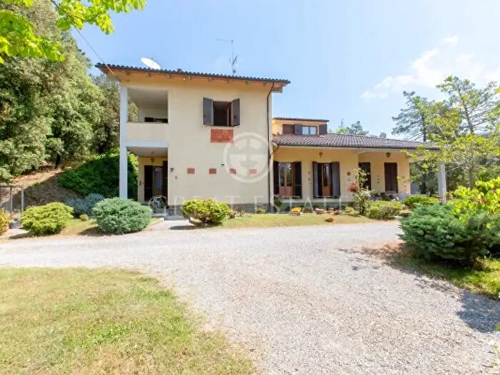 Casa con 6 locali in vendita in Via Santa Lucia, Castiglion Fiorentino