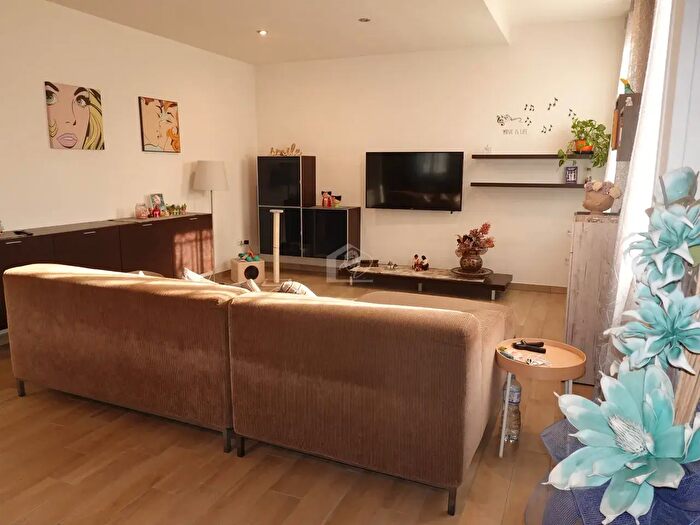 Casa con 6 locali in vendita in Suzzara