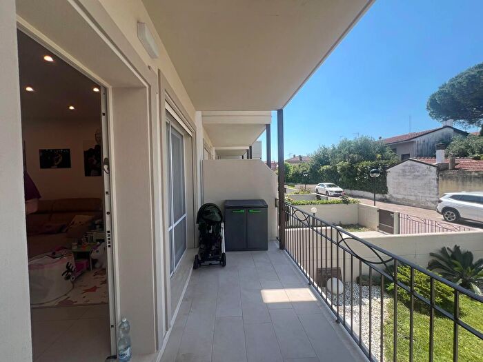 Casa con 6 locali in vendita in Vecchiano