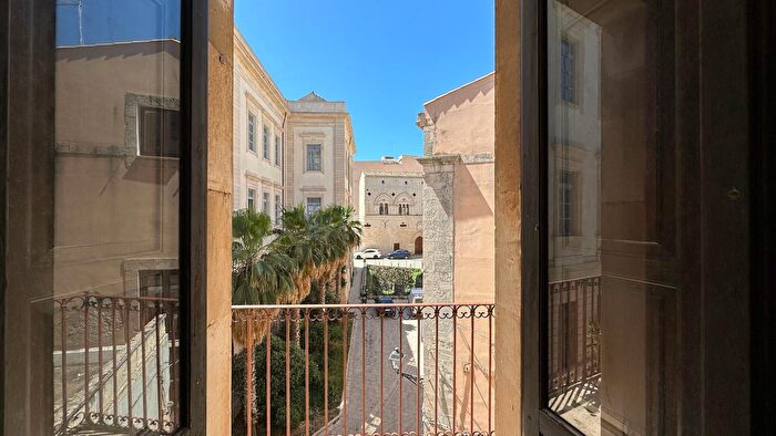 Appartamento trilocale in vendita in Siracusa