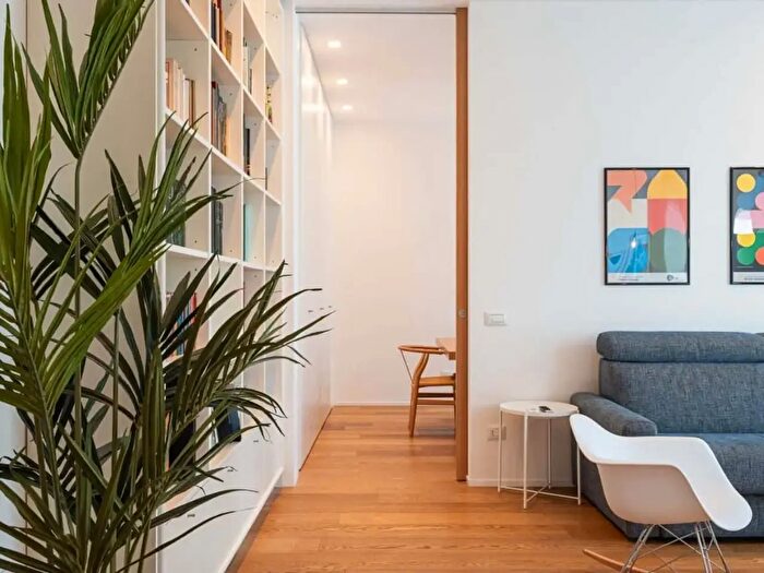 Appartamento monolocale in affitto in Via Caccialepori, Milano