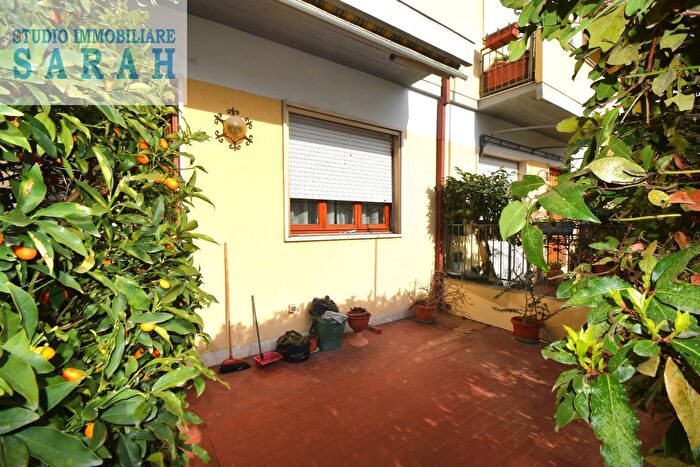 Casa trilocale in vendita in Via Volpi, Viareggio