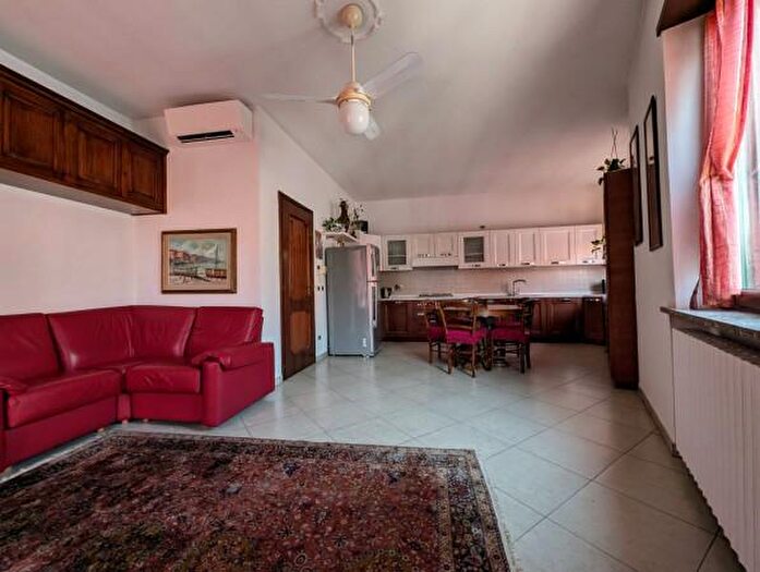 Appartamento quadrilocale in vendita in Via Nuova, Villareggia