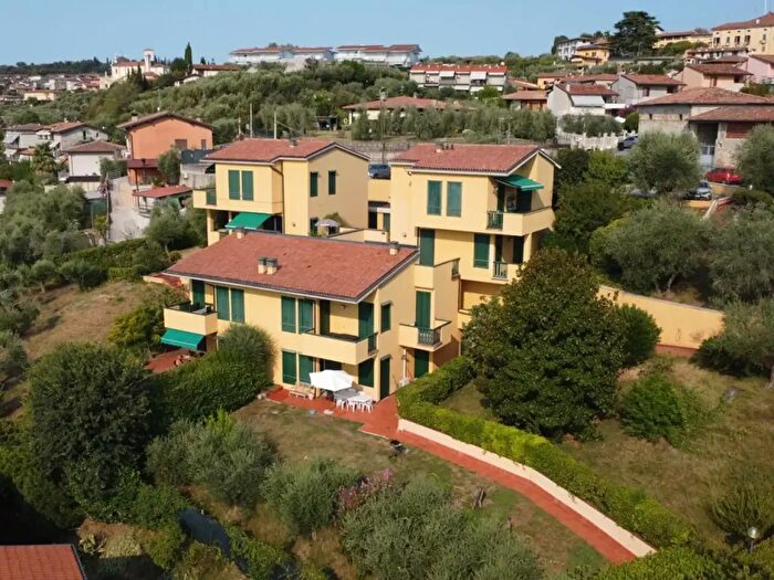Appartamento bilocale in vendita in Via Sotto Raso, Polpenazze del Garda