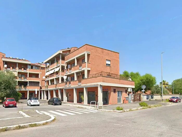 Appartamento trilocale in vendita in Via Oscar Ghiglia, Roma