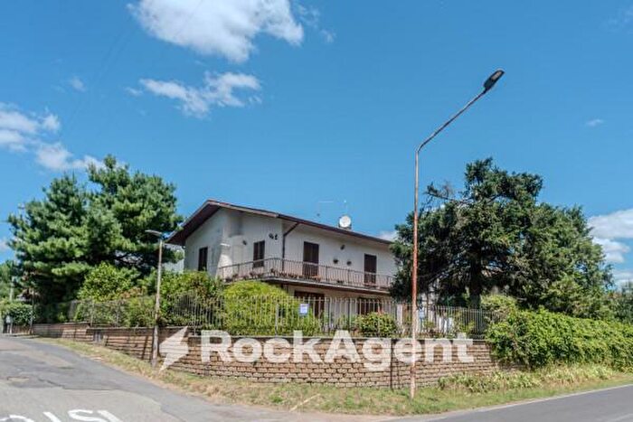 Appartamento con 6 locali in vendita in Via Marzo, Acquapendente