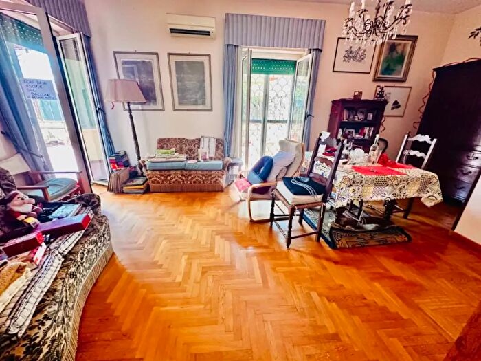 Appartamento quadrilocale in vendita in Viale Paolo Orlando, Roma