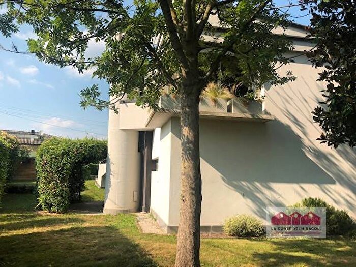 Casa con 5 locali in affitto in Via Monteverdi, Centro, Costabissara