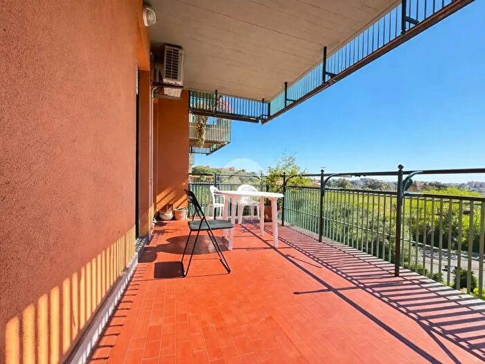 Appartamento quadrilocale in vendita in Via del Calcio, Roma