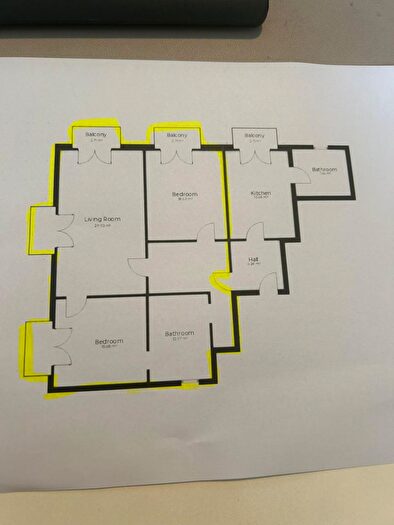 Appartamento trilocale in affitto in Via Enrico Pessina, Napoli