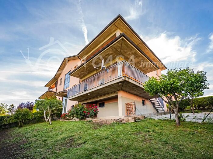Appartamento trilocale in vendita in Via Fratelli Melocchi, Medesano
