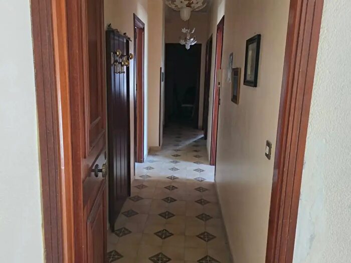Appartamento con 5 locali in vendita in Via Agrigento, Carini