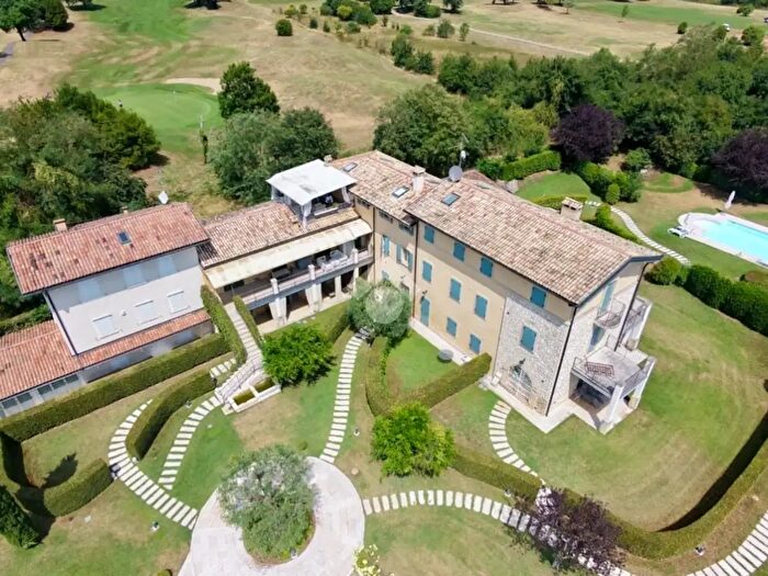 Appartamento trilocale in vendita in Via Rossar, Costermano sul Garda