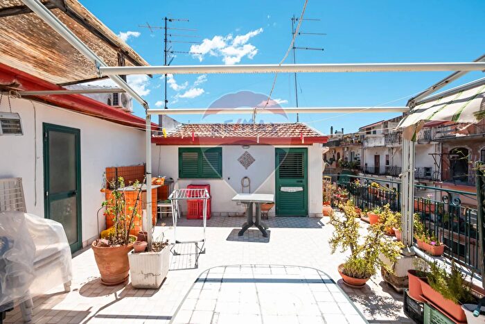 Appartamento quadrilocale in vendita in Via Francavilla, Taormina