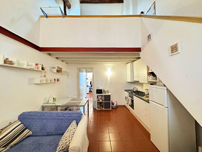 Appartamento trilocale in affitto in Via Vigevano, Navigli Darsena, Milano