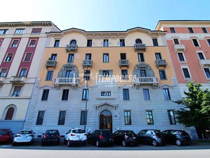 Appartamento bilocale in vendita in Via Brembo, Milano