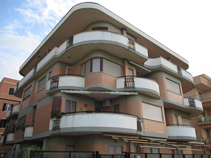 Appartamento trilocale in affitto in Lungomare Paolo Toscanelli, Ostia Ponente, Roma