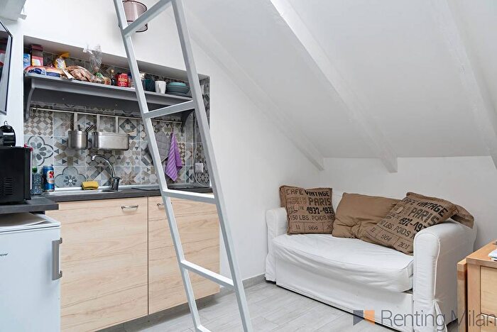Appartamento monolocale in affitto in Via della Sila, Città Studi, Milano