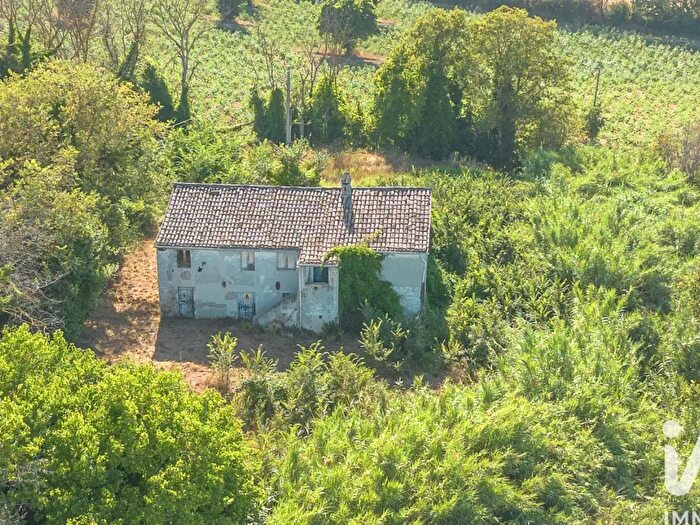 Casa con 6 locali in vendita in Via Sbrozzola, Osimo