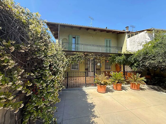 Casa con 6 locali in vendita in Via Thaon Revel, Verolengo