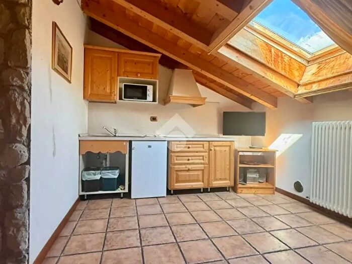 Appartamento bilocale in vendita in Via Fossa Grande, Arco