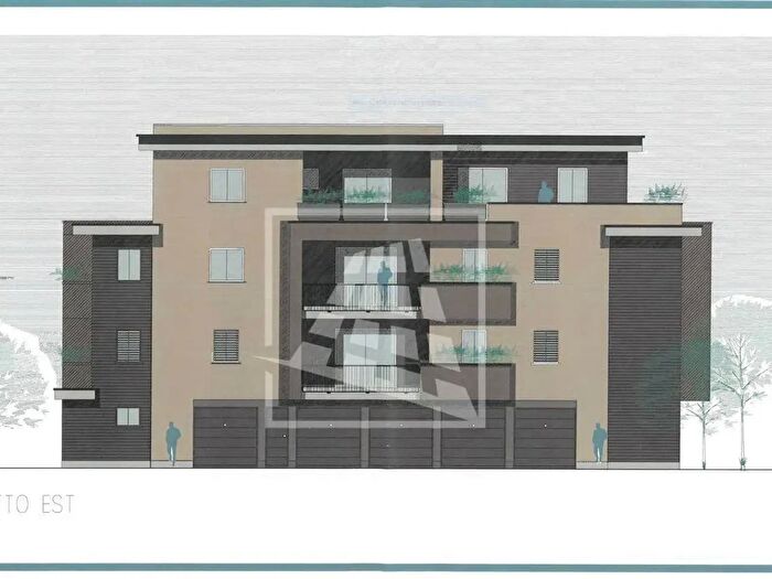 Appartamento quadrilocale in vendita in Via Settembrini, Reggio Emilia