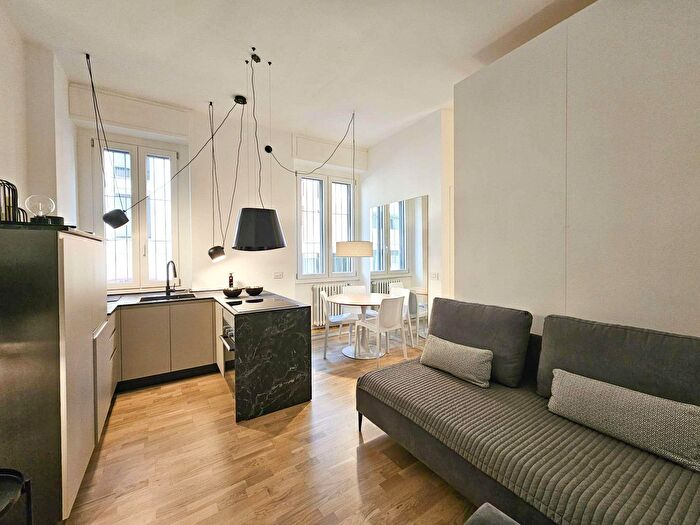 Appartamento bilocale in affitto in Via Sapri, Milano