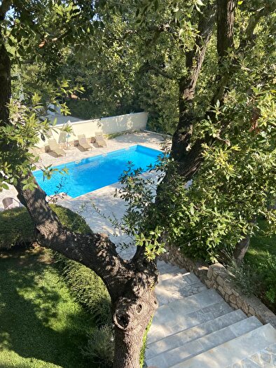 Casa con 9 locali in vendita in Viale Aldo Moro, Monopoli