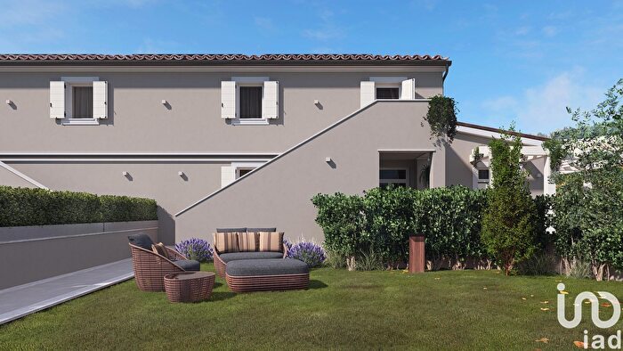 Appartamento trilocale in vendita in Strada Vallone, Ancona