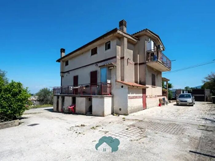 Casa con 6 locali in vendita in Via Puglia, Gallicano Nel Lazio