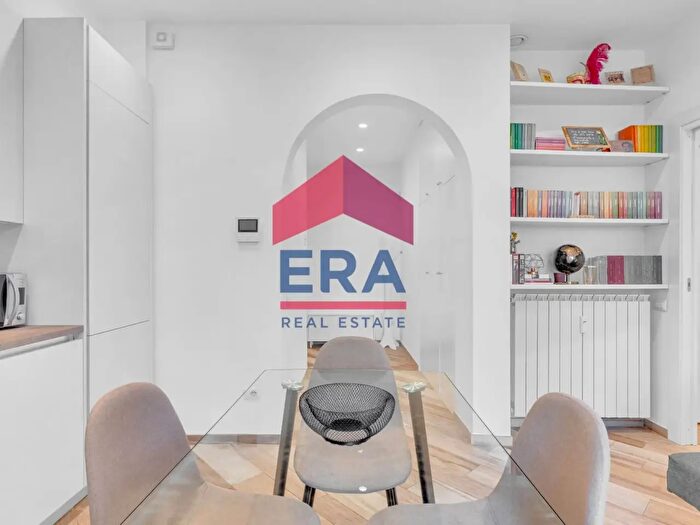 Appartamento trilocale in vendita in Via Privata Orio Vergani, Milano