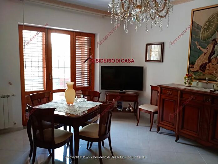 Appartamento trilocale in vendita in Contrada Malvicino Capo dOrlando, Capo DOrlando