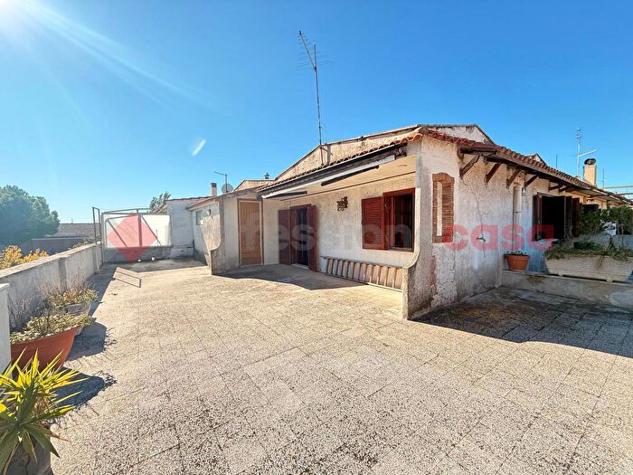 Appartamento bilocale in vendita in Via Pietro da Mazzara, Roma