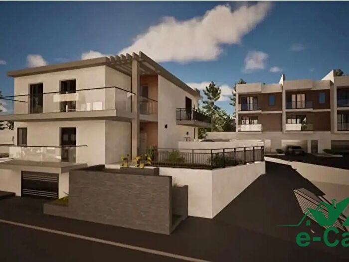 Casa con 5 locali in vendita in Via Salavore Quasimodo, Venetico