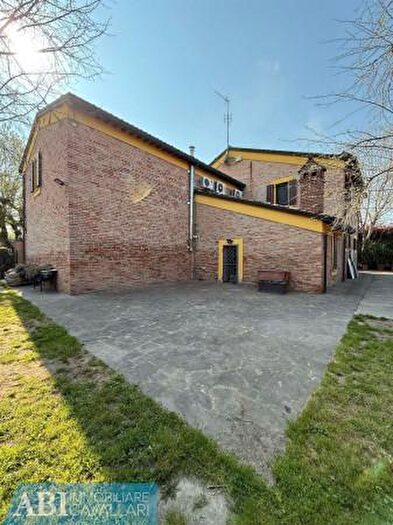 Casa con 6 locali in vendita in Via Gaetana, Cotignola