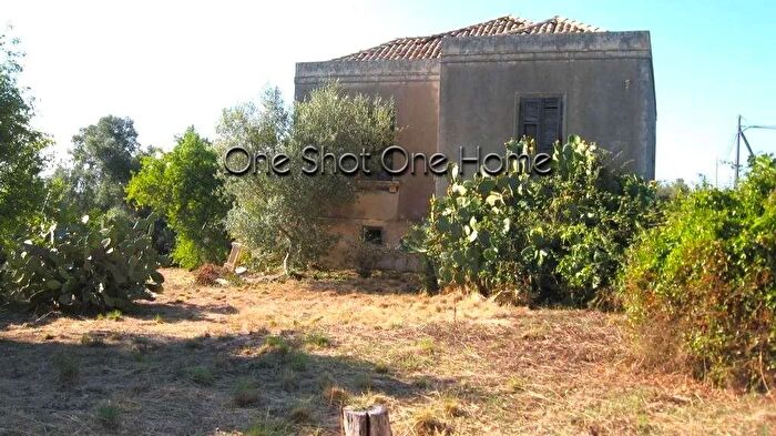Casa quadrilocale in vendita in Isola, Siracusa