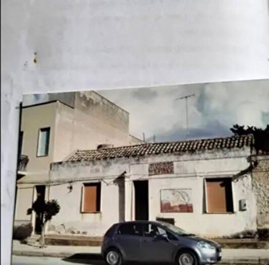 Casa trilocale in vendita in Erice