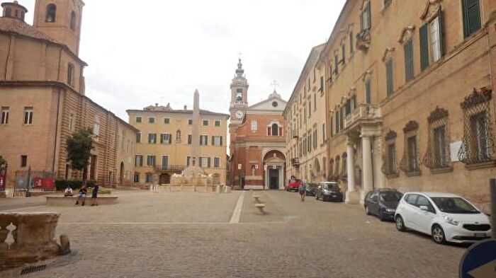 Casa con 6 locali in vendita in Via Giuseppe Mazzini, Jesi
