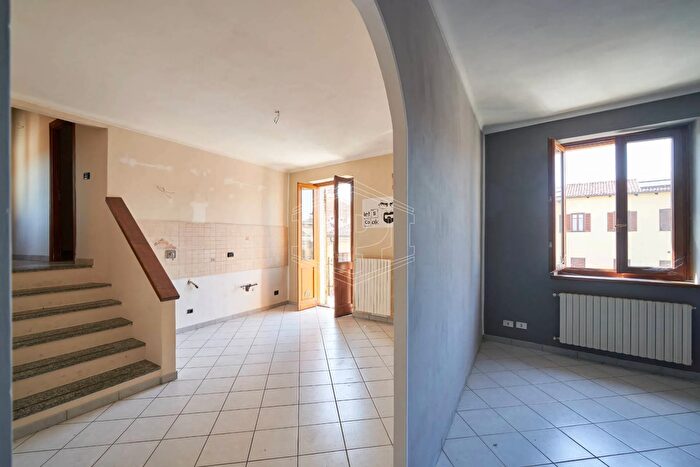 Appartamento trilocale in vendita in Via Vittorio Veneto, Riva Presso Chieri