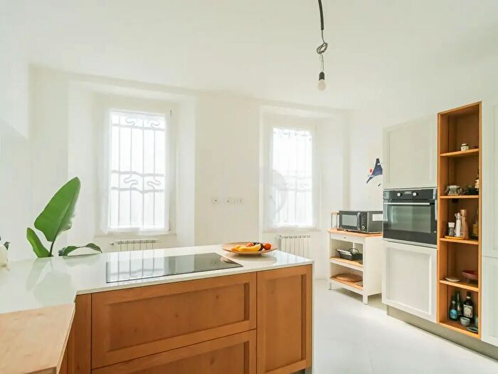 Casa quadrilocale in vendita in Via San Bartolomeo, Bernareggio