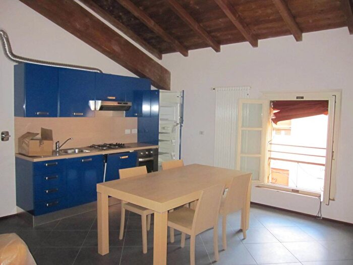 Appartamento bilocale in affitto in Centro Storico, Reggio Emilia