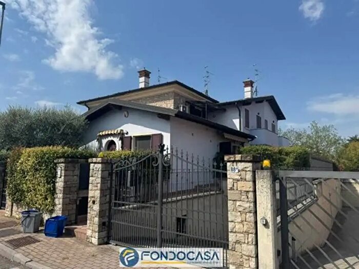 Appartamento trilocale in vendita in Via Europa, Castel Mella