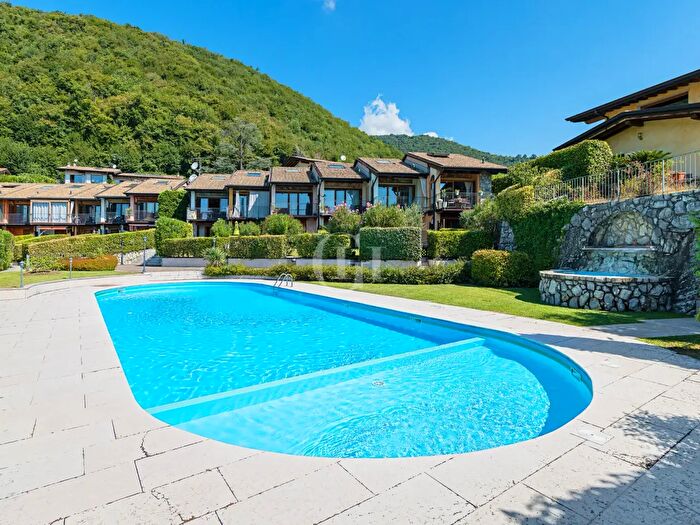 Casa trilocale in vendita in Villanuova Sul Clisi