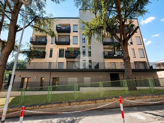 Appartamento bilocale in vendita in Via Castiglione, L'Aquila