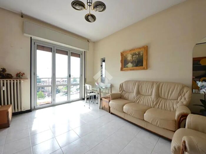 Appartamento trilocale in vendita in Via Brianza, Gessate