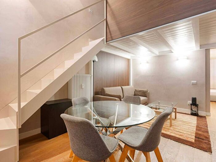 Appartamento trilocale in affitto in Via Nicolò Tartaglia, Cenisio, Milano