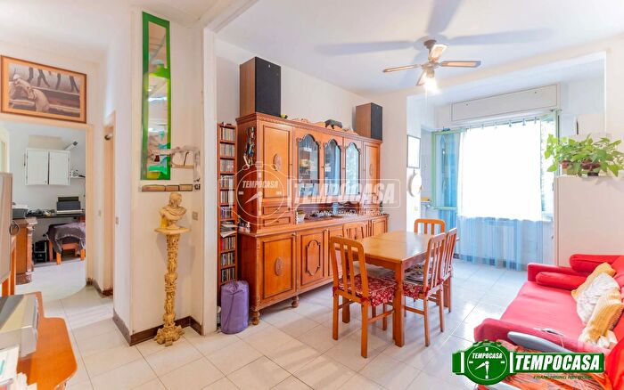 Appartamento trilocale in vendita in Via Cascina Barocco, Milano