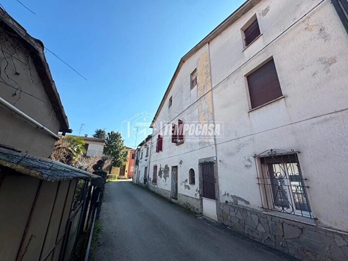 Appartamento con 5 locali in vendita in Via Torre del Marino, Brisighella